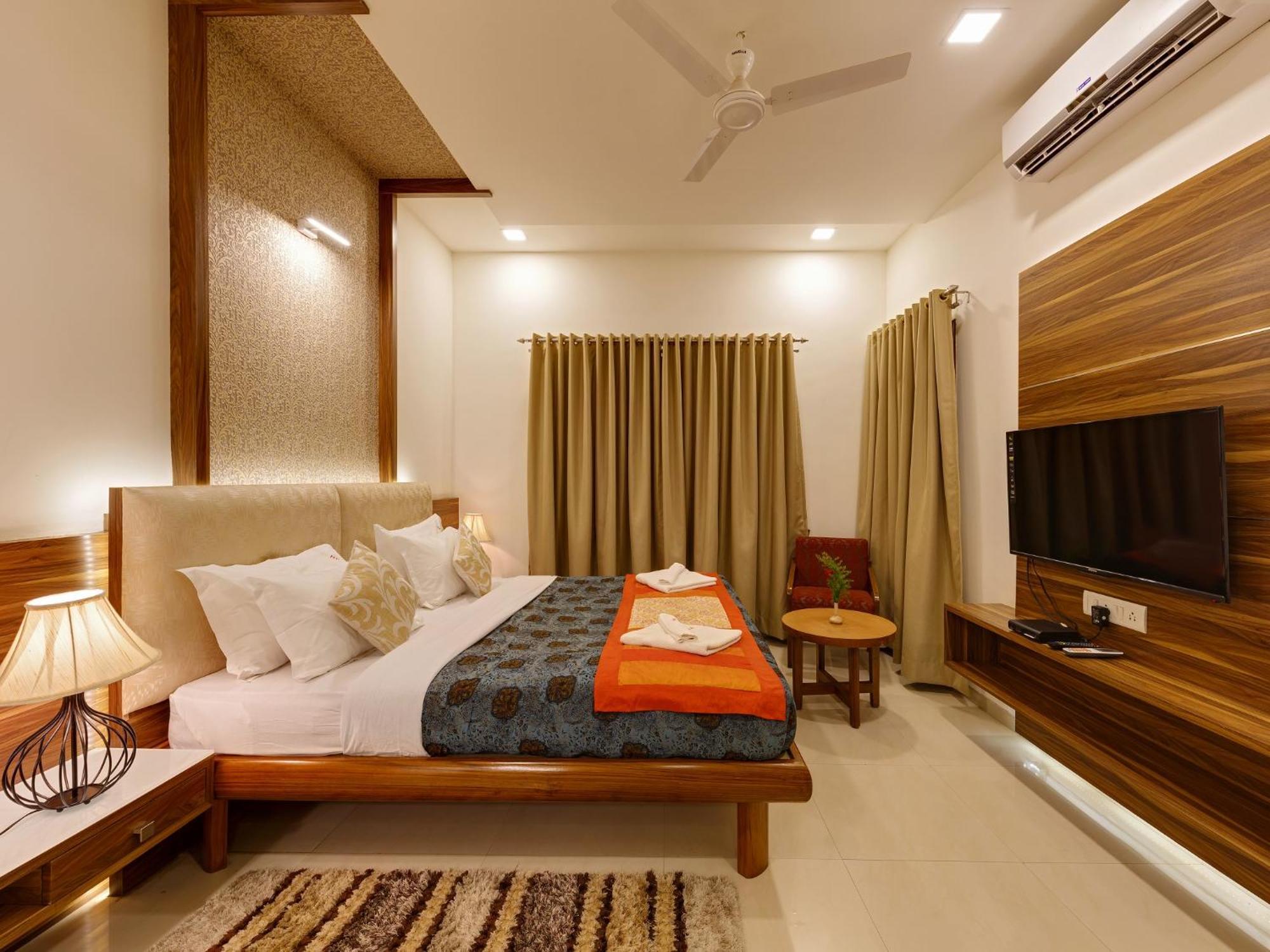 Hotel Woodland Colhapur Exterior foto