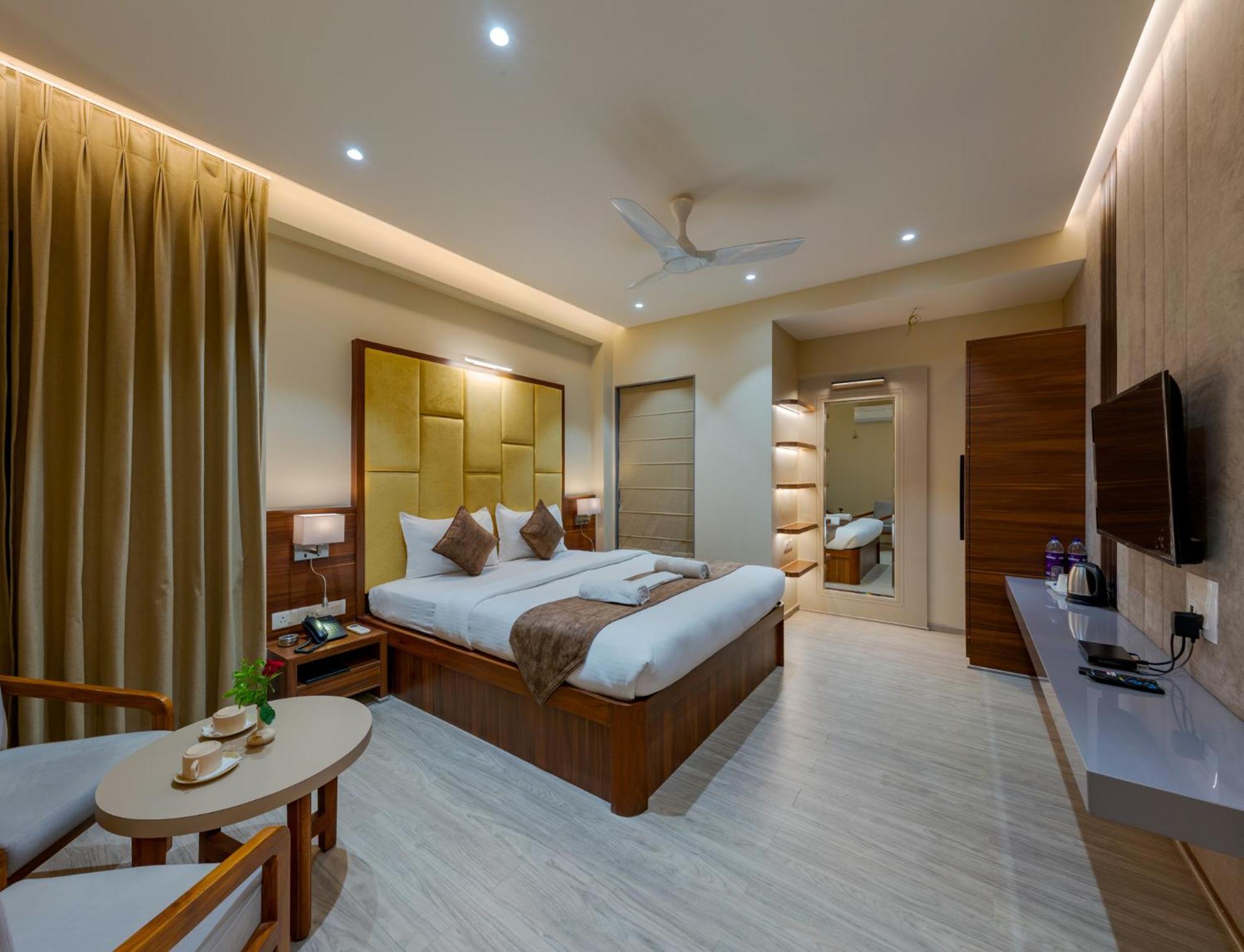 Hotel Woodland Colhapur Exterior foto