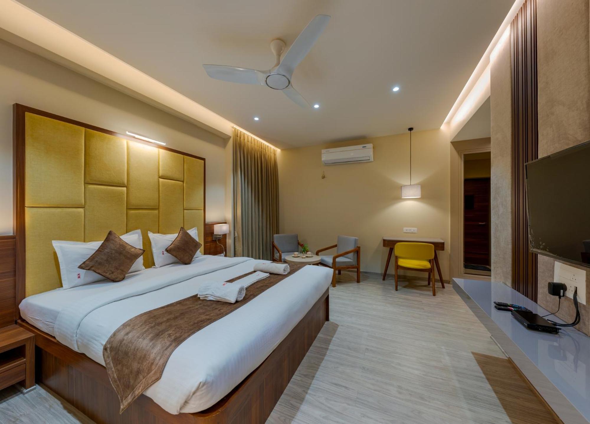 Hotel Woodland Colhapur Exterior foto