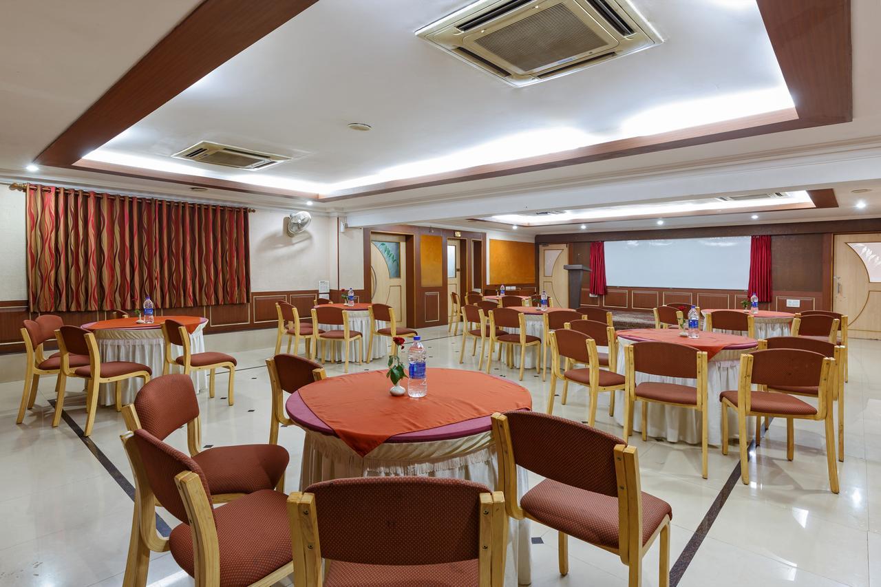 Hotel Woodland Colhapur Exterior foto