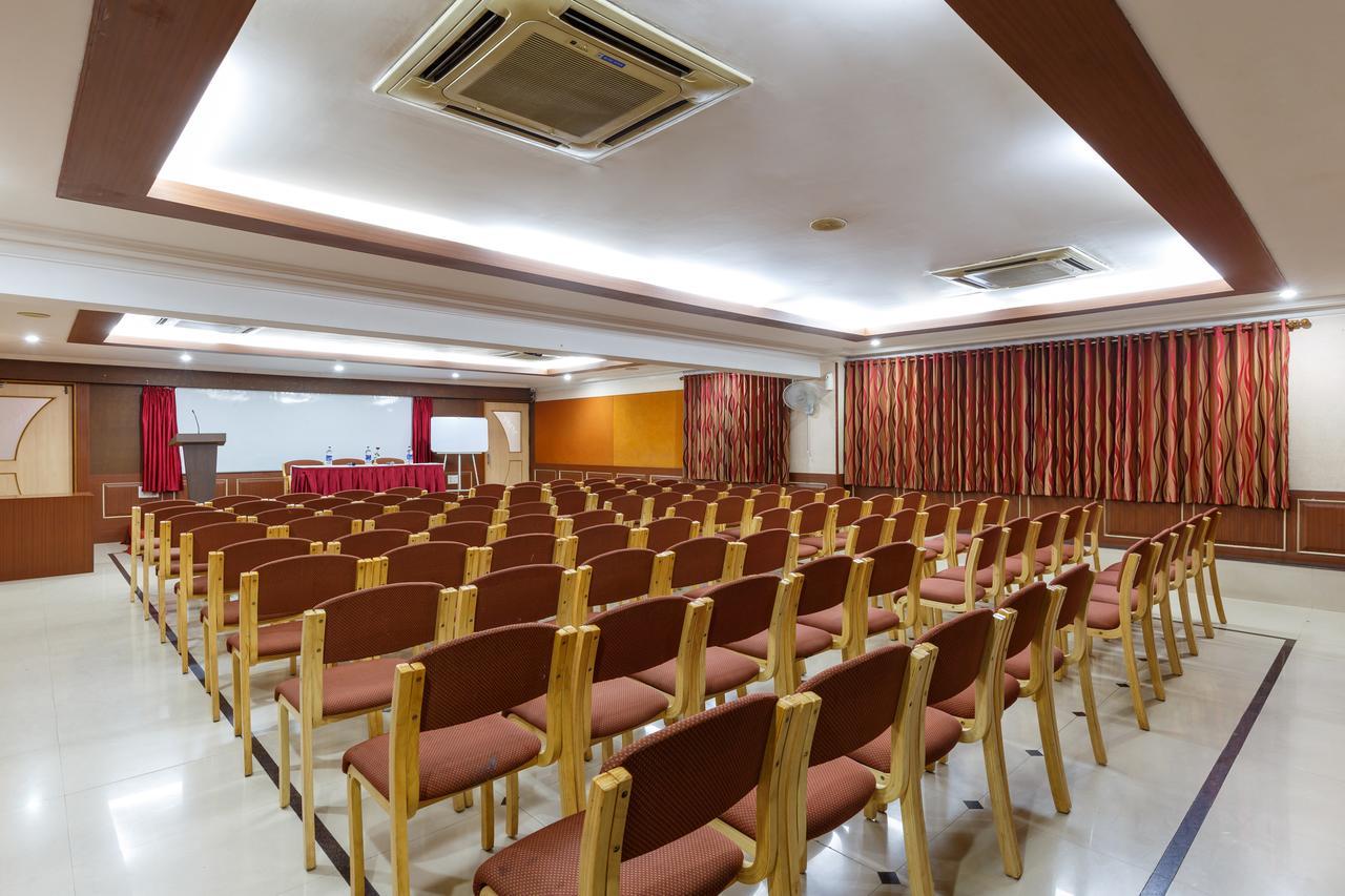 Hotel Woodland Colhapur Exterior foto