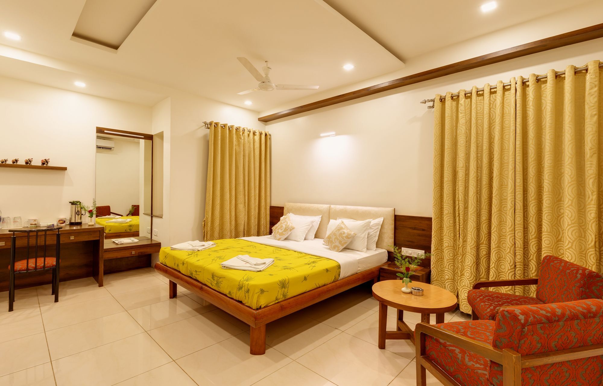 Hotel Woodland Colhapur Exterior foto
